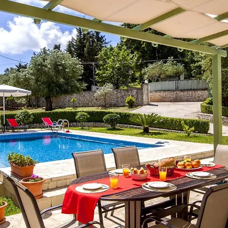 Villa Himara By *