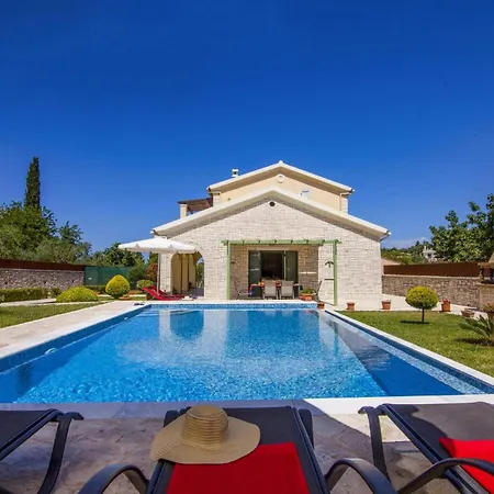 Himara By Villa